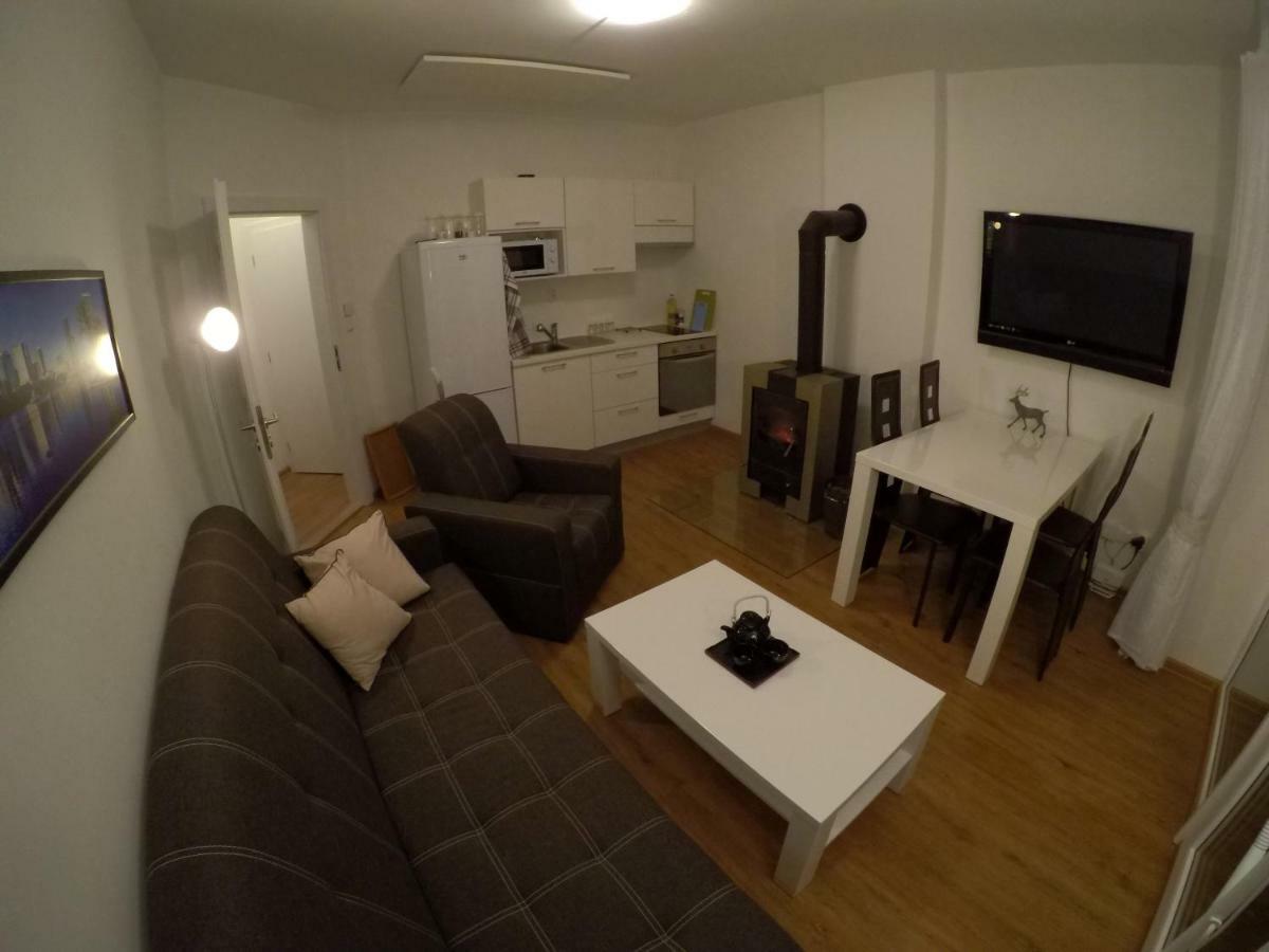 Apartman Reggie - Пец-под-Снежкой Экстерьер фото
