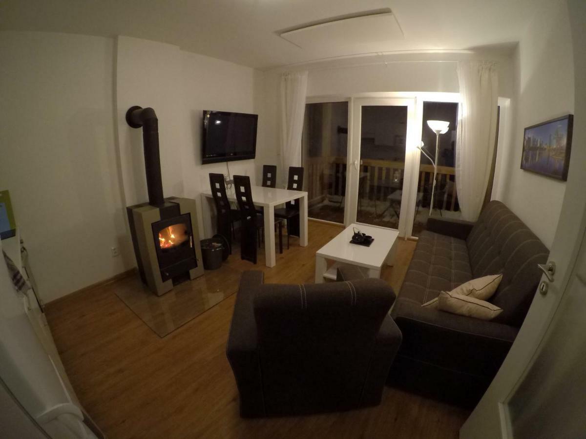 Apartman Reggie - Пец-под-Снежкой Экстерьер фото